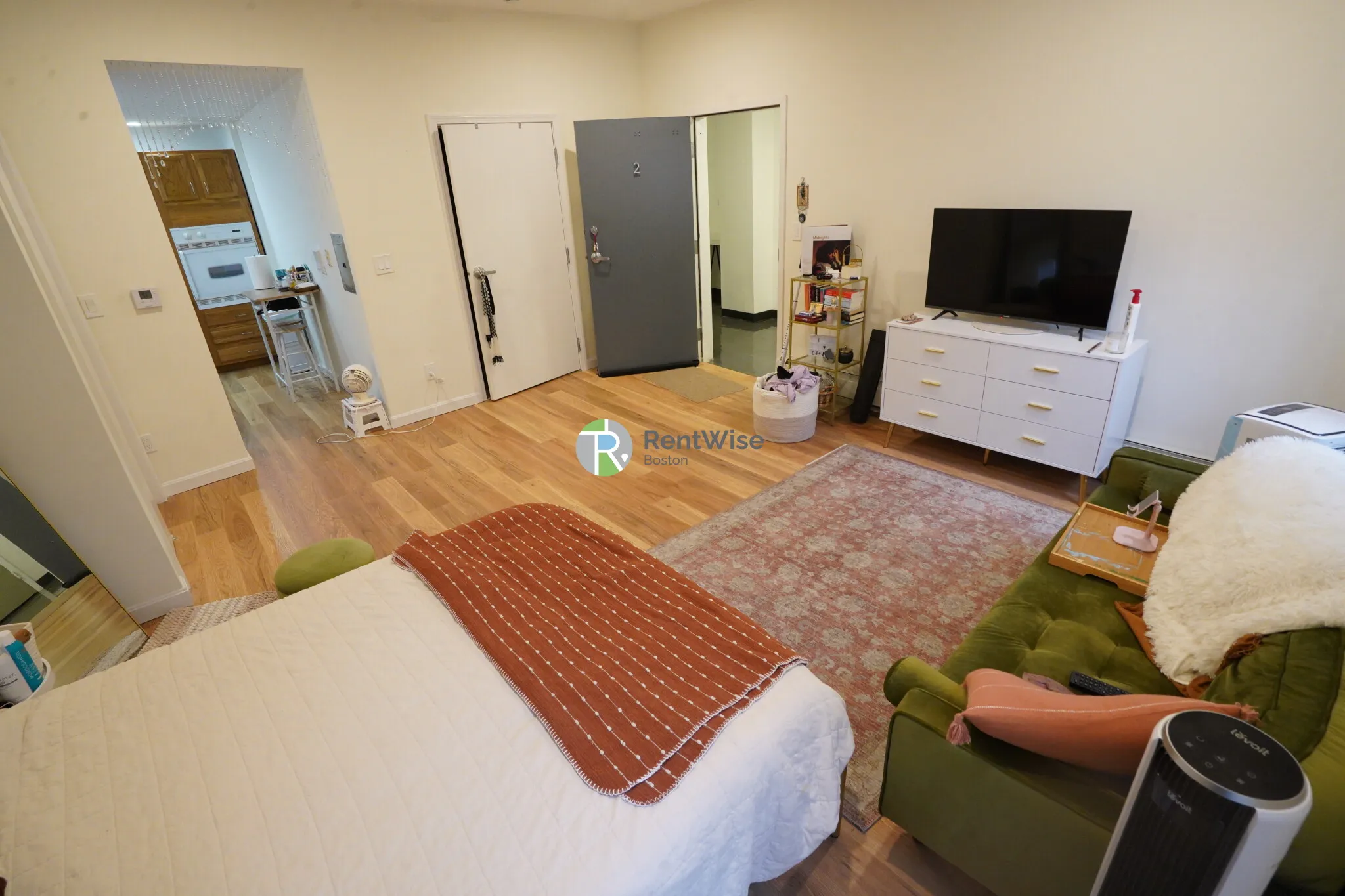 550 Massachusetts Ave, South End