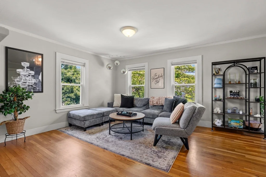 589 Willard St, Quincy