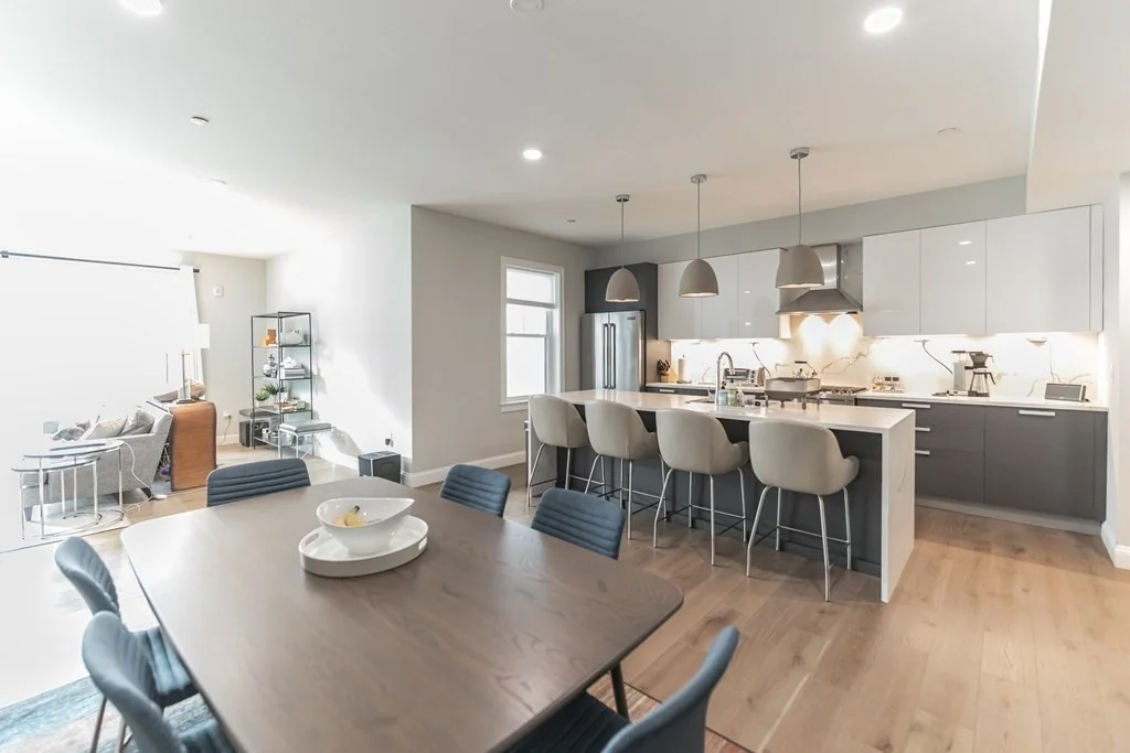 54 Pleasant St, Dorchester