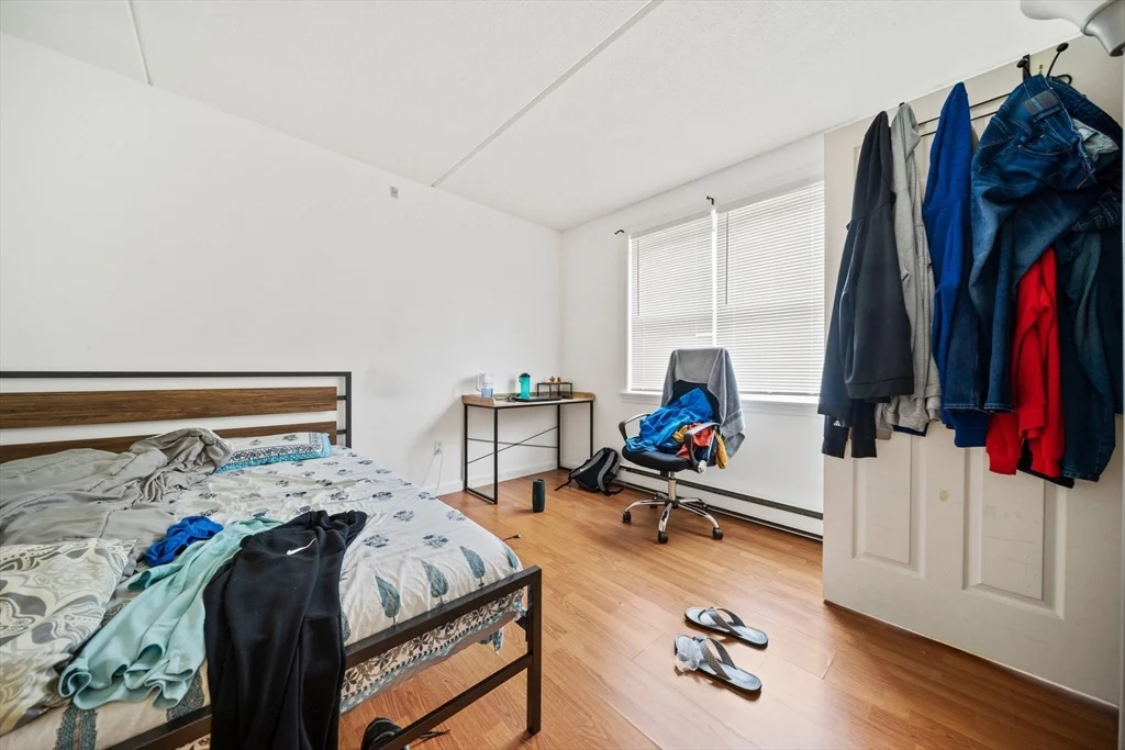 89 Lawn St, Mission Hill