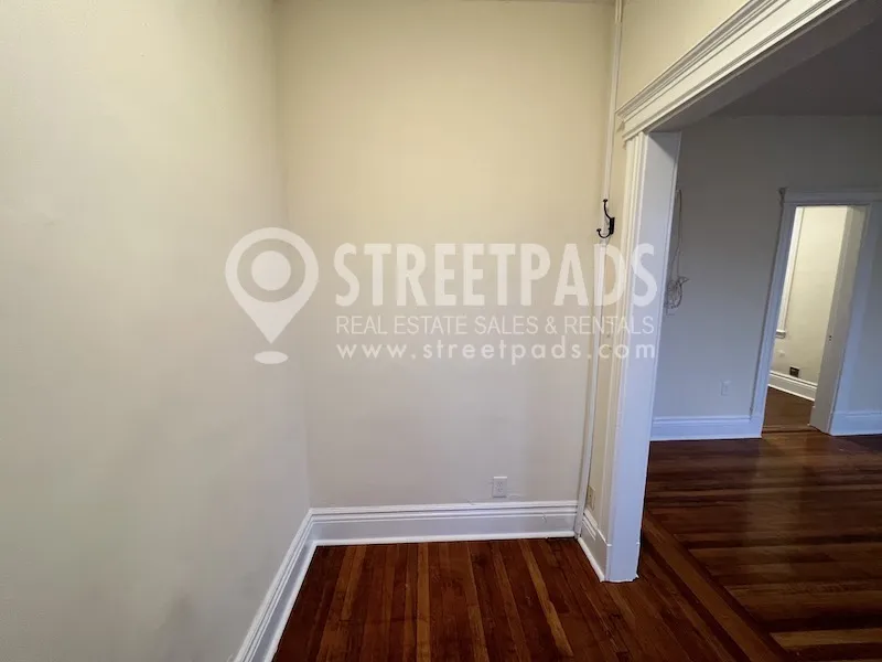 31 Park Dr, Fenway