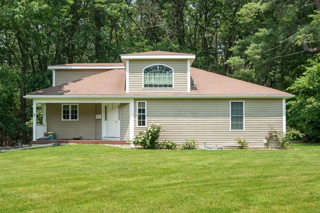 31 Cedar St, North Reading