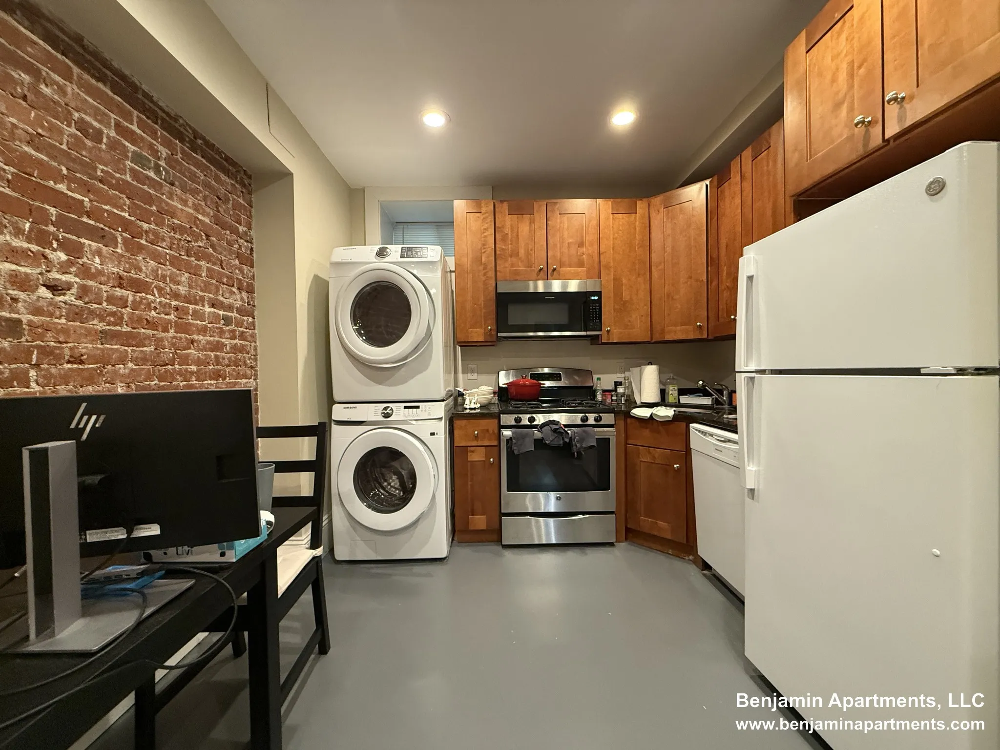 36 High St, Brookline