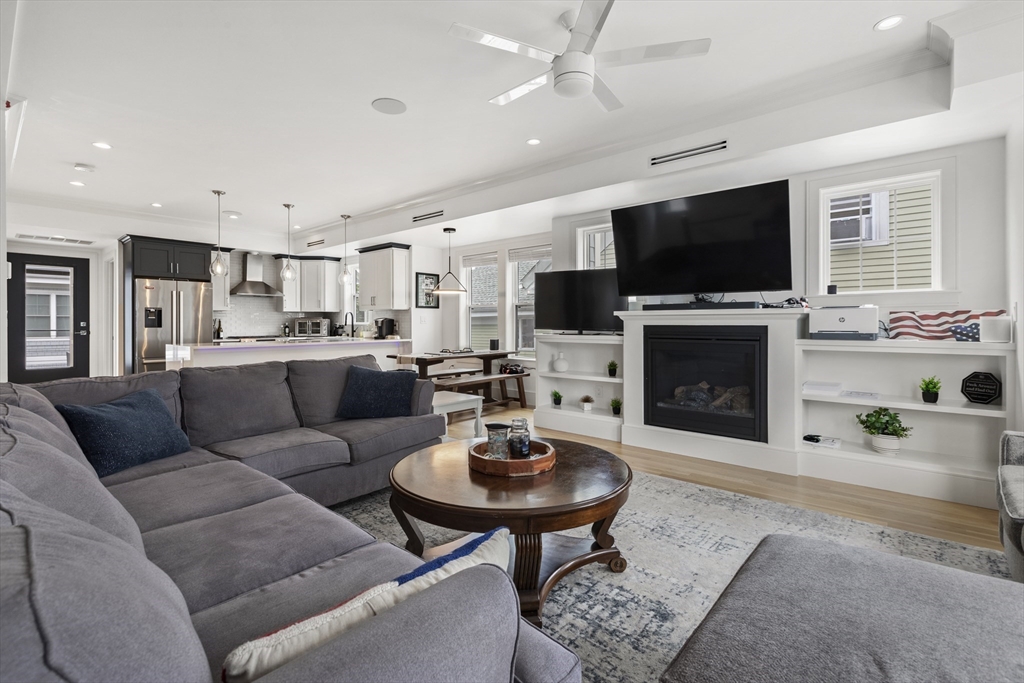 10 Hallet, Dorchester