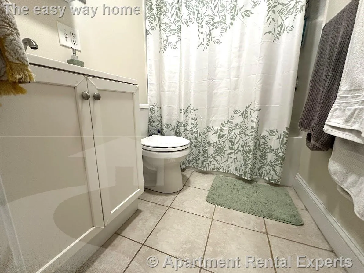 1056 Cambridge St, East Cambridge