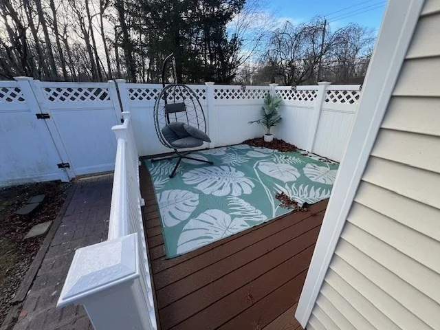 1657 Meridian, Fall River