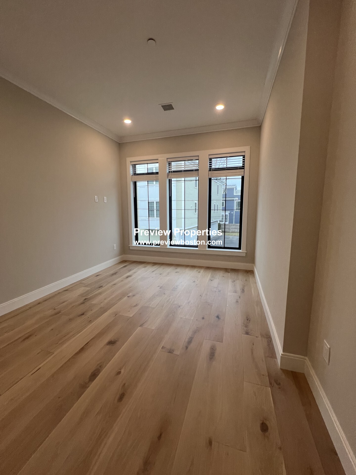 157 Everett St, Allston