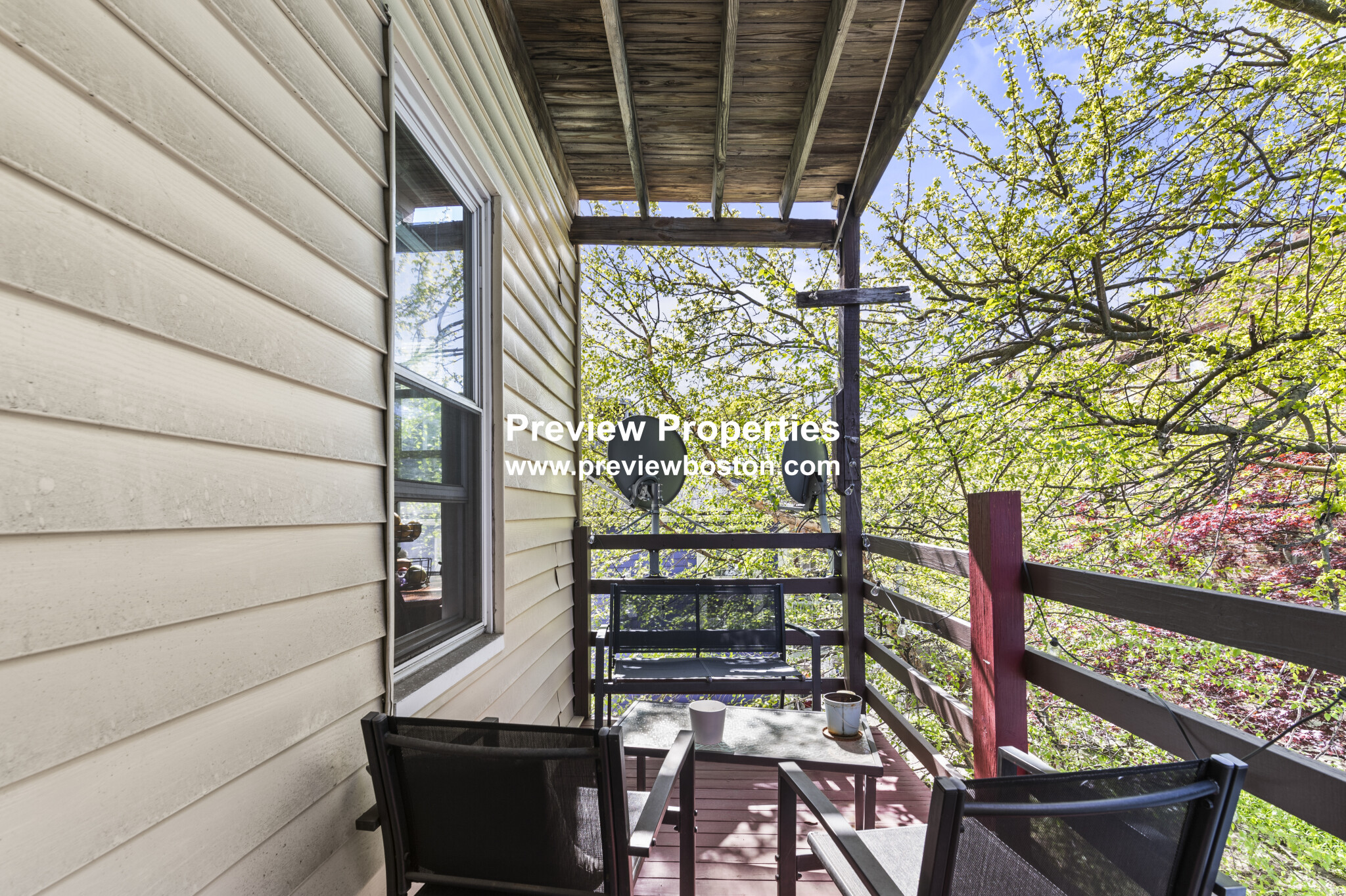 175 River St, Riverside