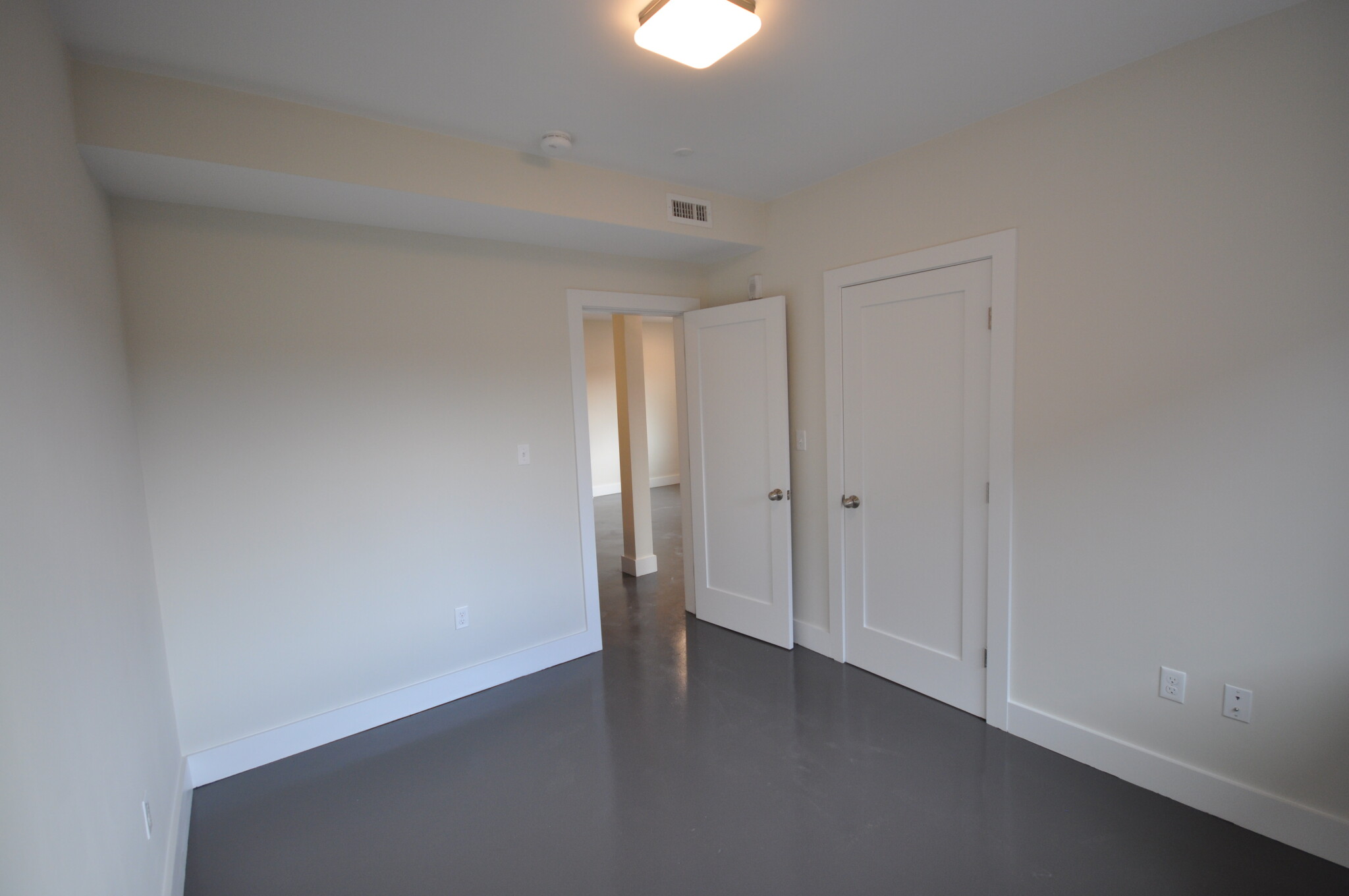 659 Massachusetts Ave, Roxbury