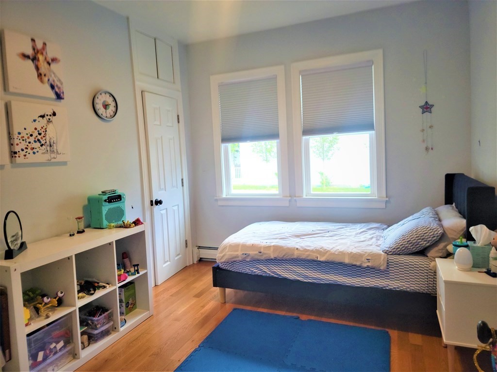 13 Belknap St, Dedham