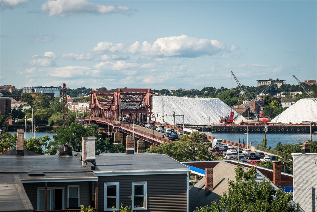 425 Border St, East Boston