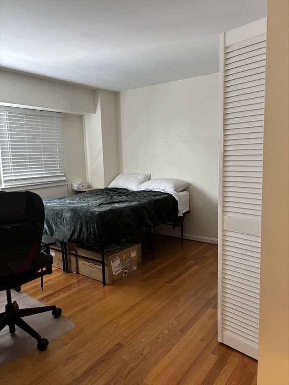 931 Massachusetts Ave, Mid-Cambridge