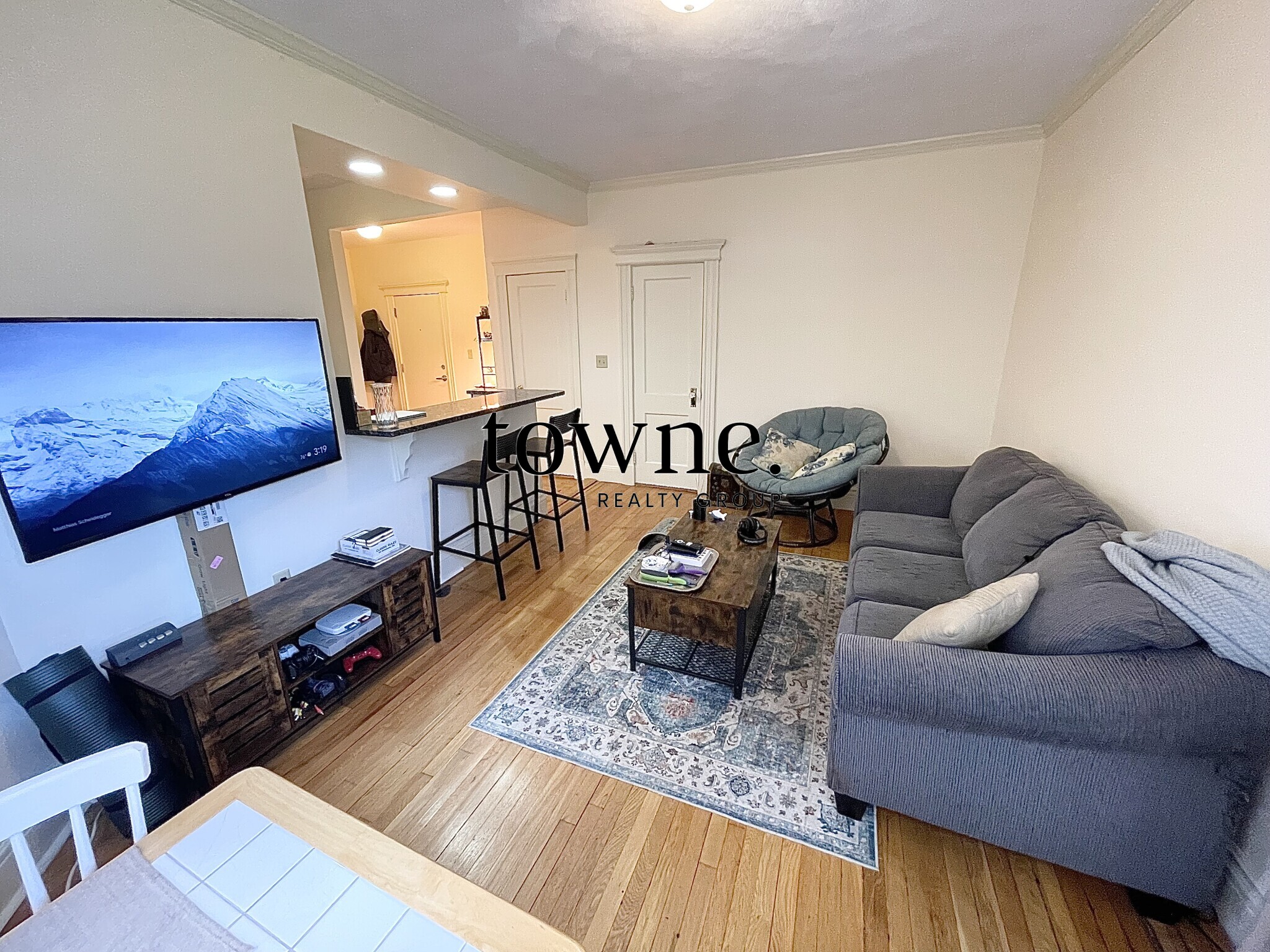 105 Queensberry St, Fenway