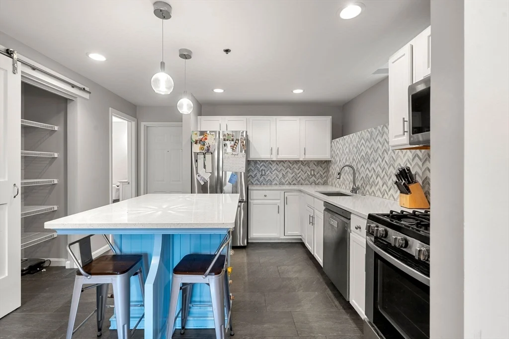 2277 Massachussetts Ave, Porter Square