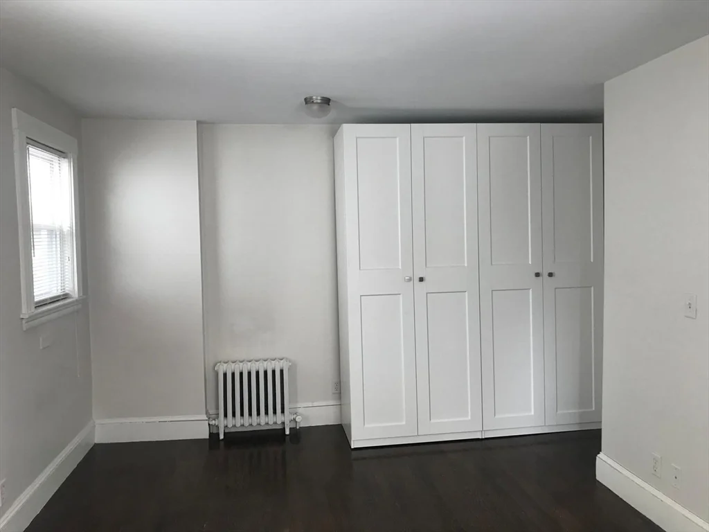 11 W Elm Ave, Quincy