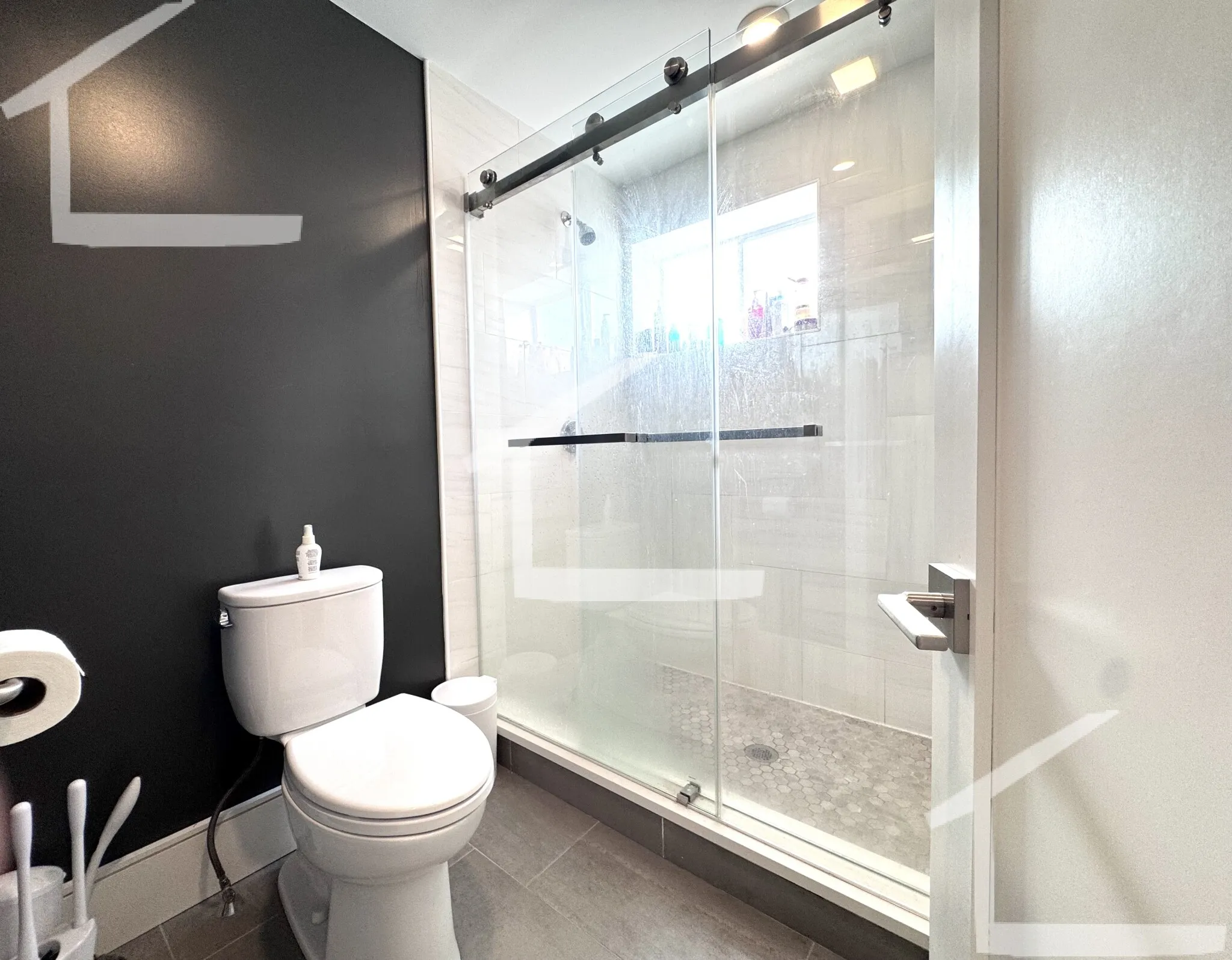 9 University Rd, Aspinwall Hill