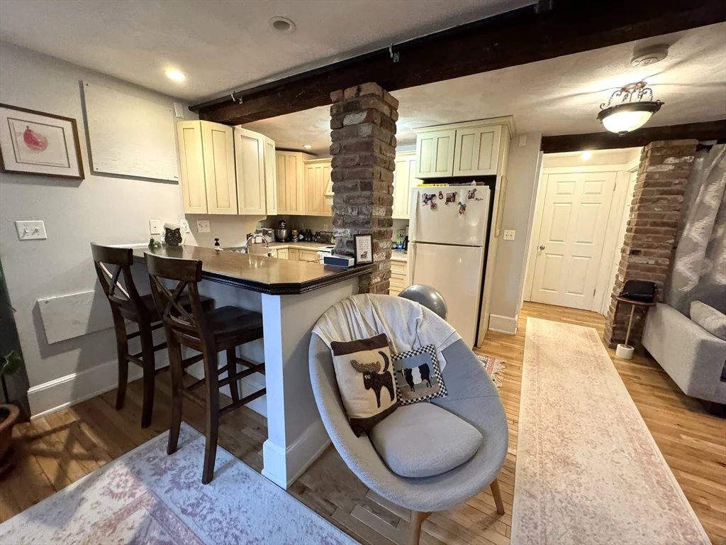 39 Highland Ave, Arlington