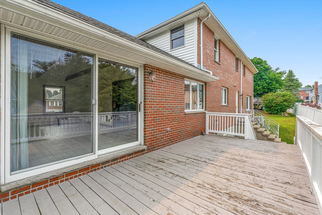 1 Via Marino, Medford