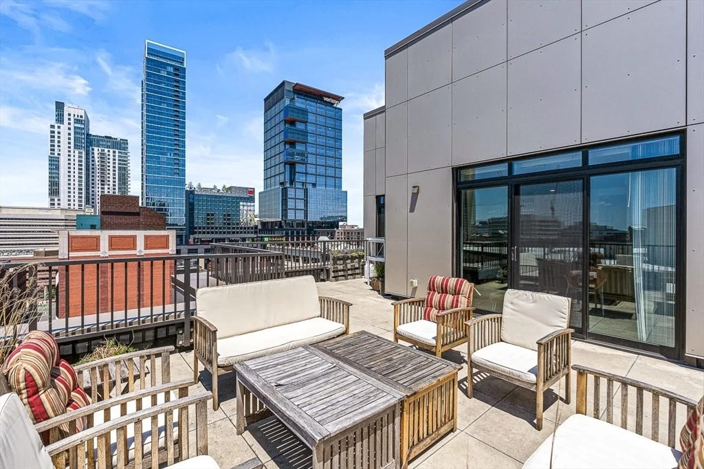 121 Portland St, North End