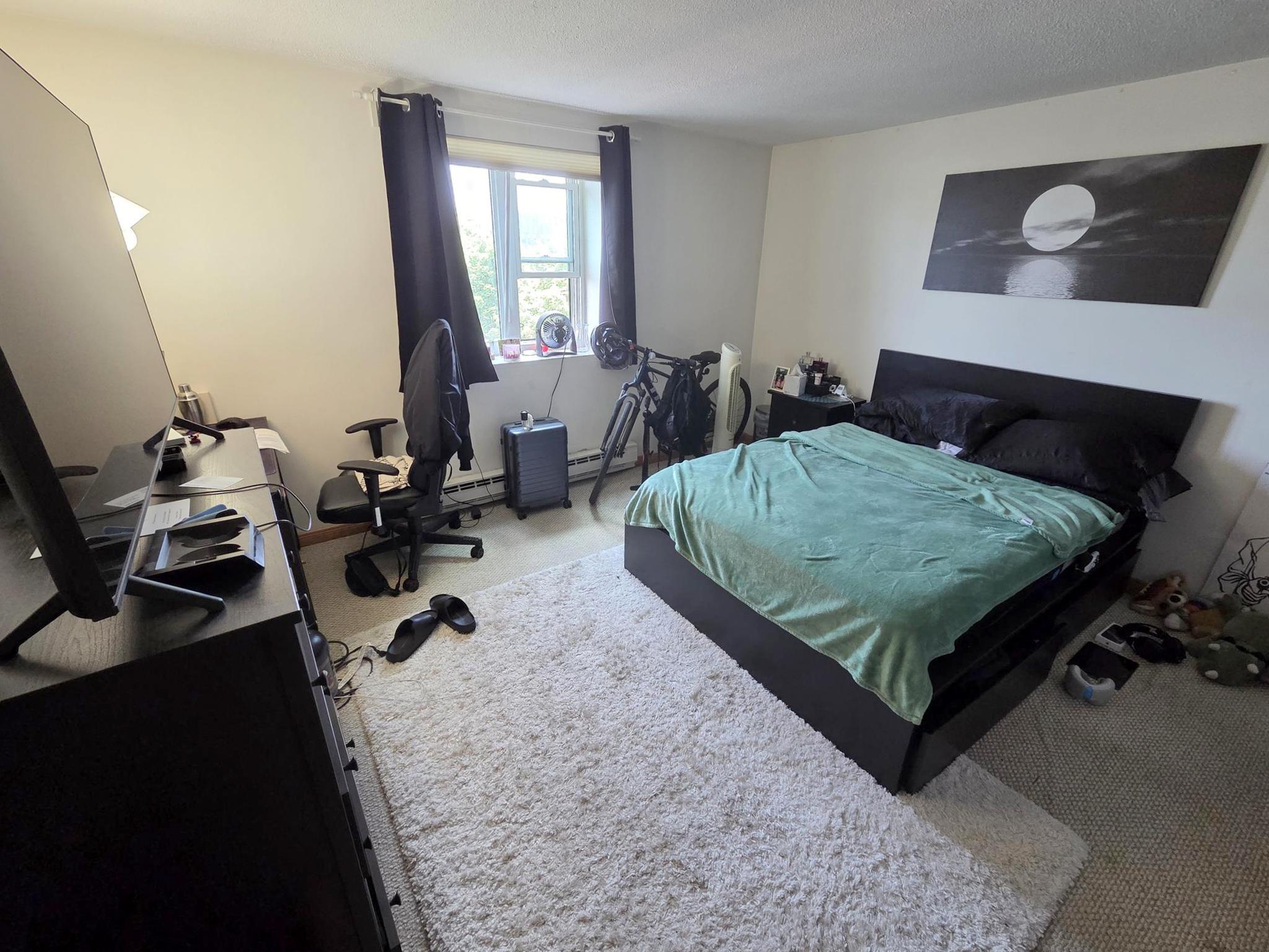 94 Beacon St, Ward Two