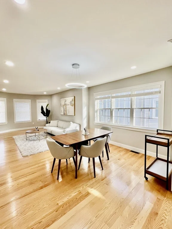 28 Metcalf, Medford