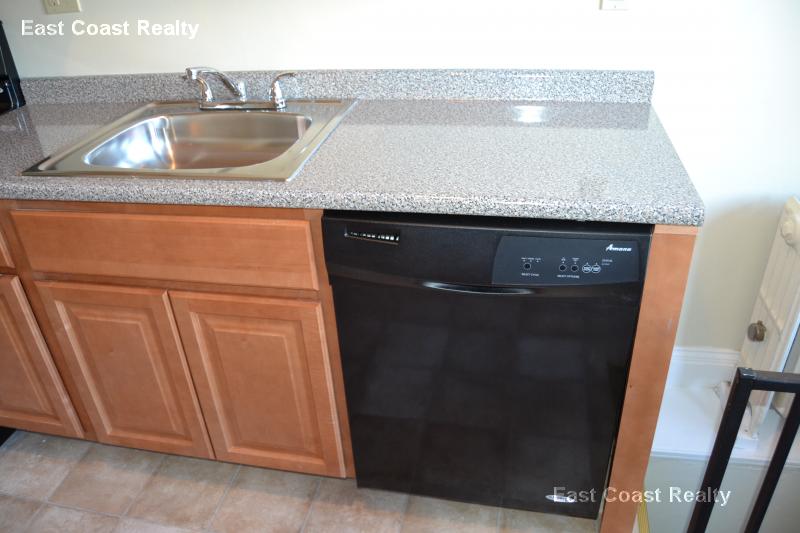 41 Chestnut Hill Ave, Brighton