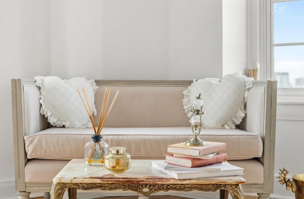 534 Beacon St, Back Bay