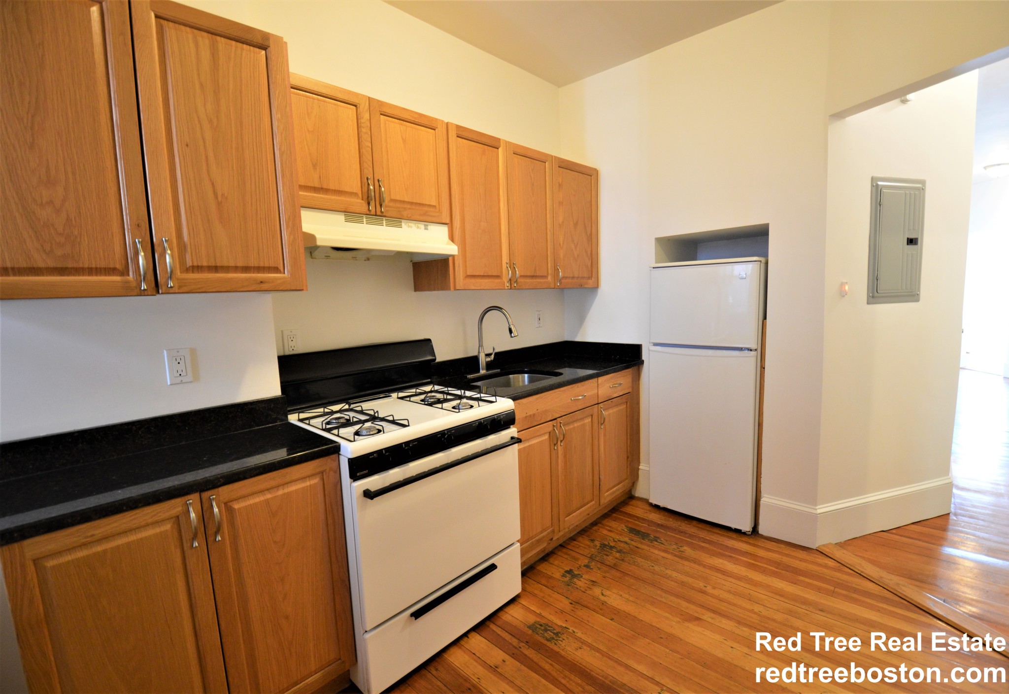 53 Joy St, Beacon Hill