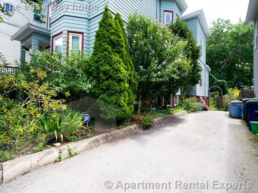 6 Clifton St, Davis Square