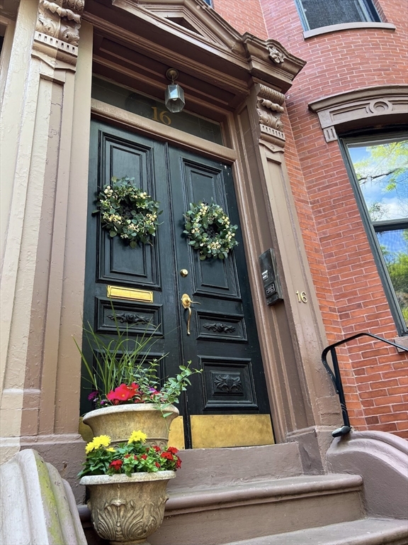 16 Claremont Park, South End