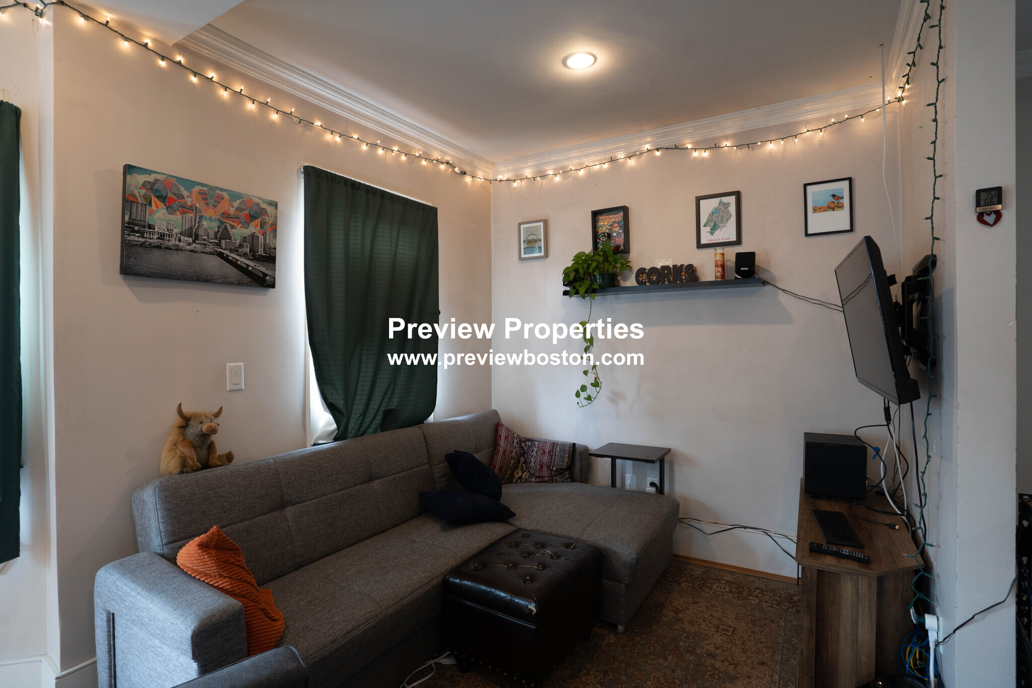 66 Mozart St, Jamaica Plain