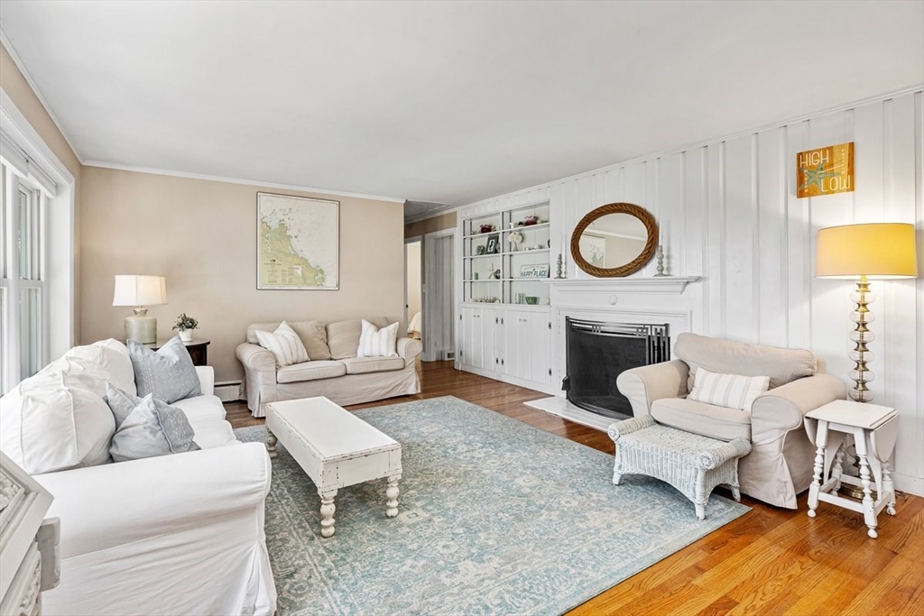 17 Musquashicut Ave, Minot