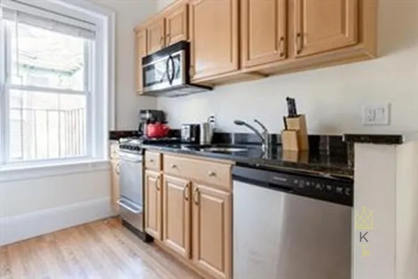674 Washington St, Aspinwall Hill