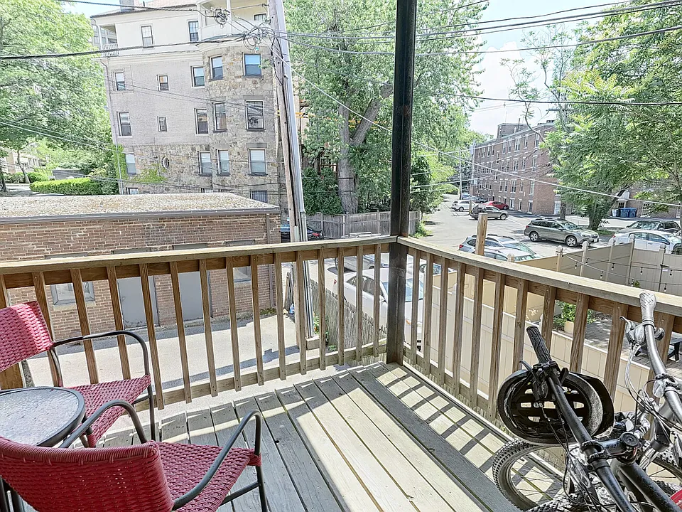 12 Dean Rd, Brookline