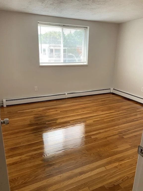 580 Cummins Highway, Mattapan