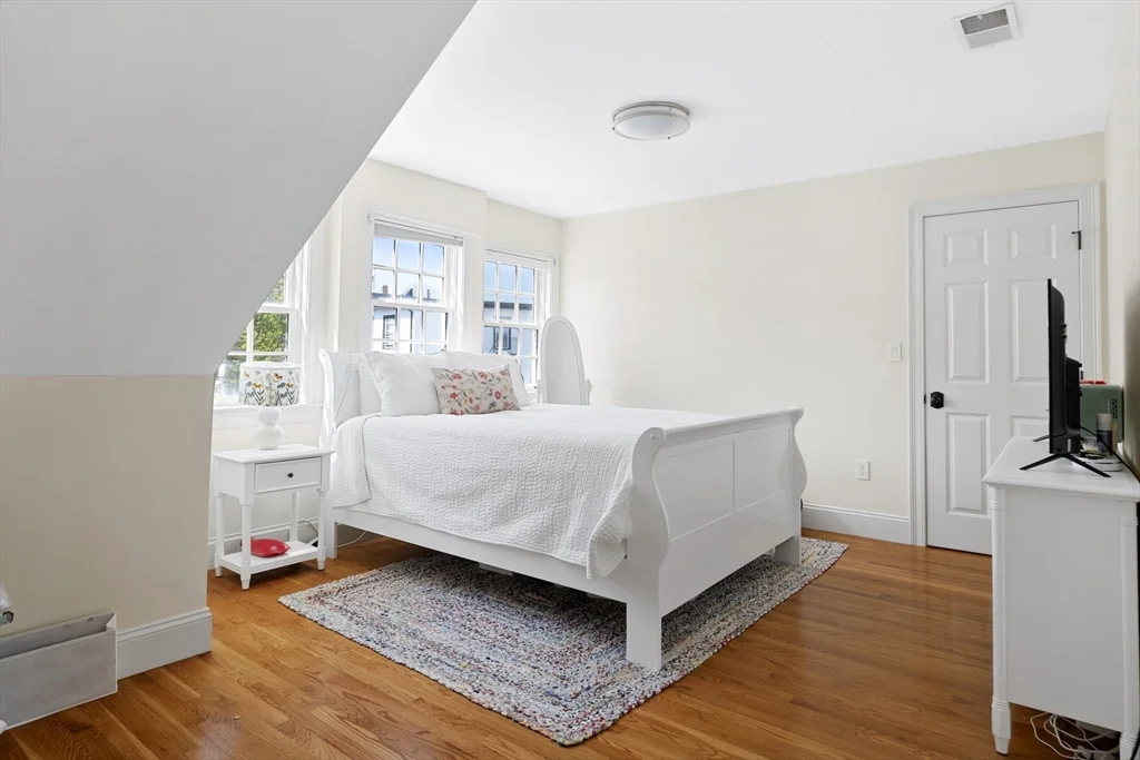 402 E 3rd St, South Boston