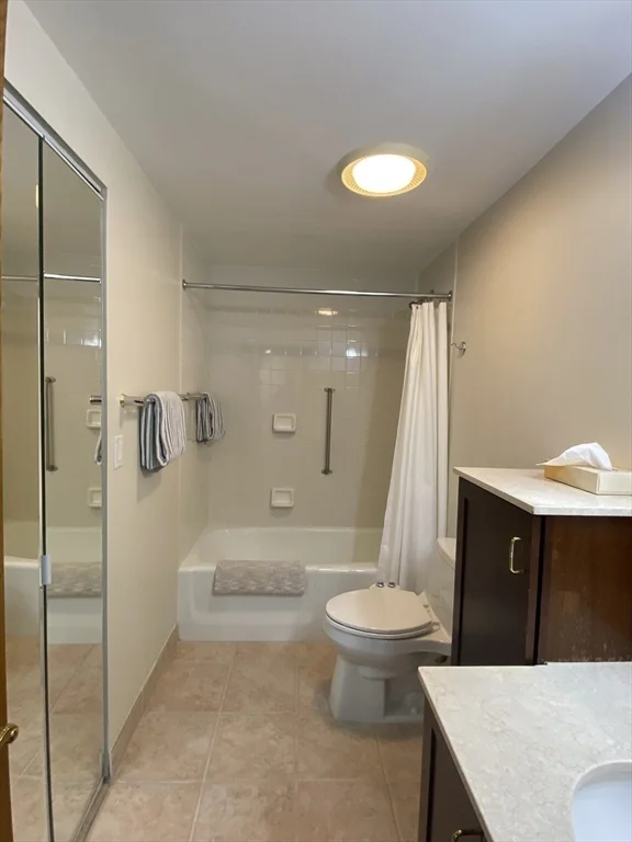 22 Parkman, Coolidge Corner