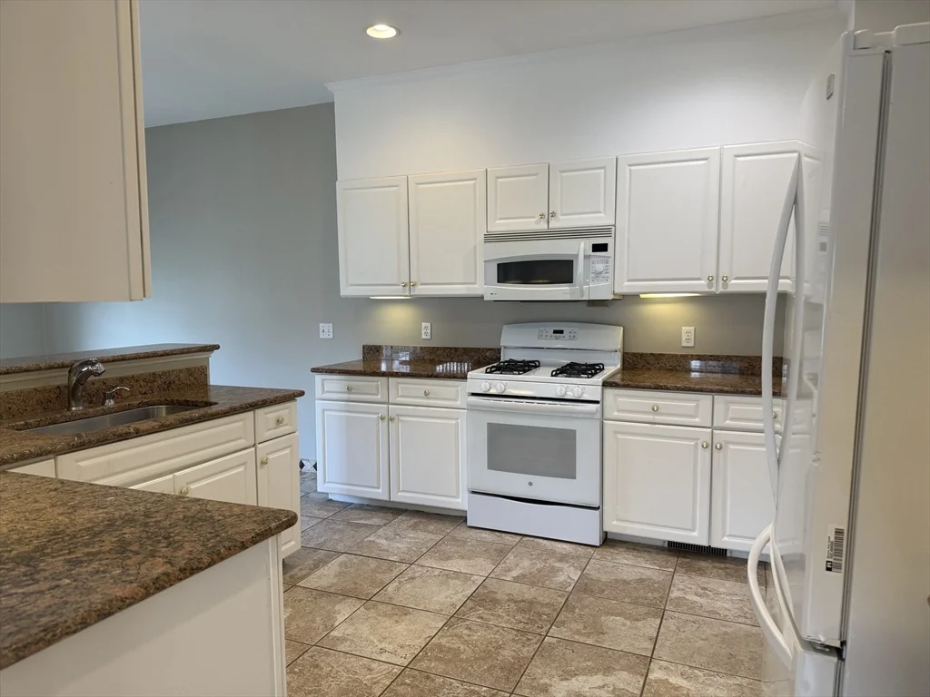 74 Odonnell Ave, Shrewsbury