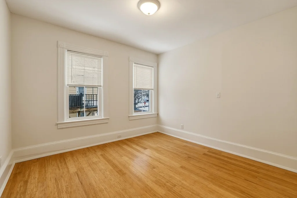 105 Nonotuck St, Holyoke