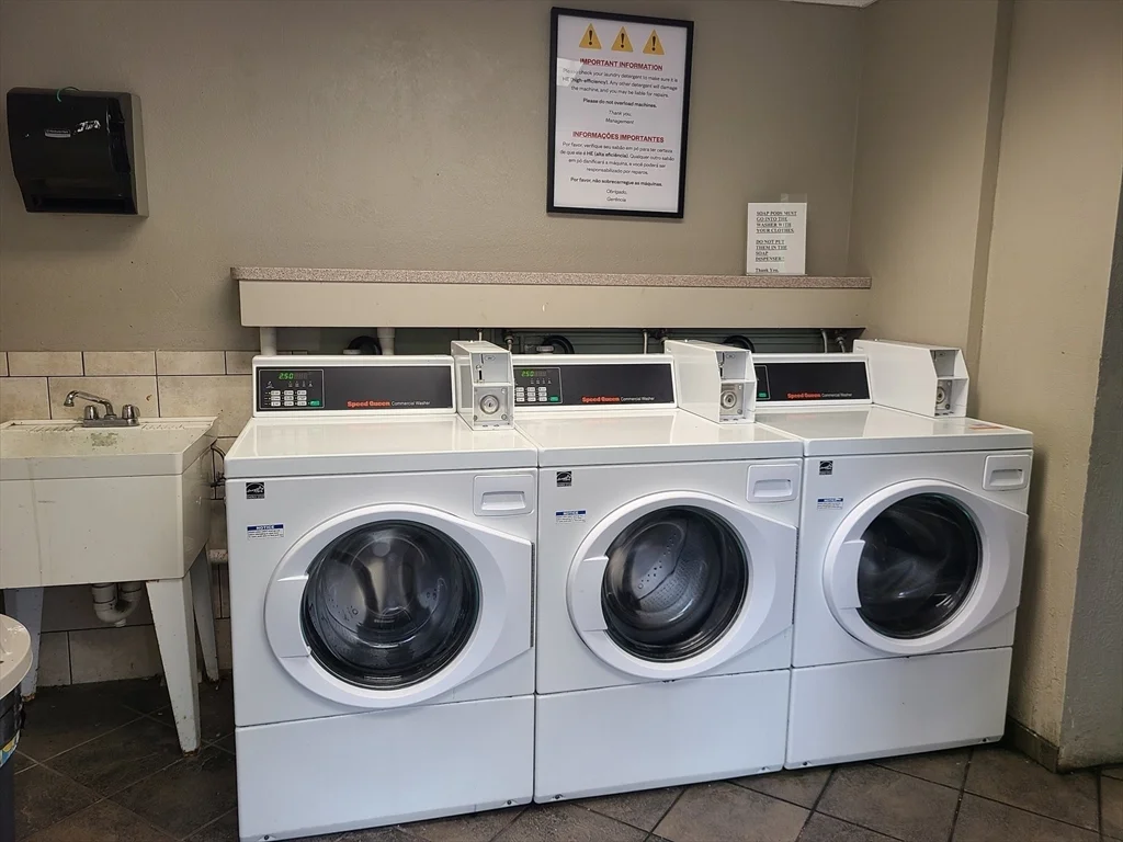 566 Washington St, Weymouth