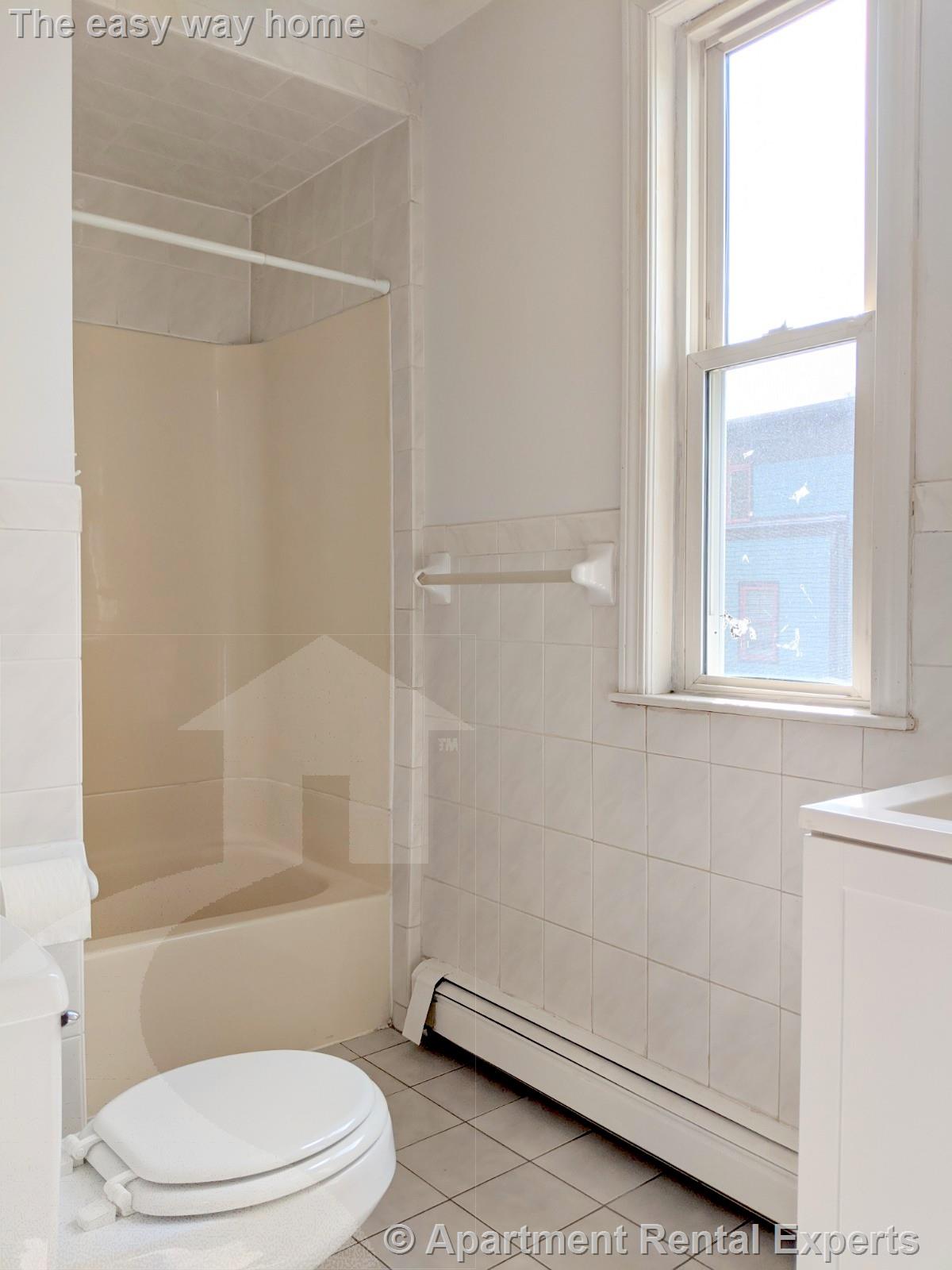 392 Washington St, Ward Two