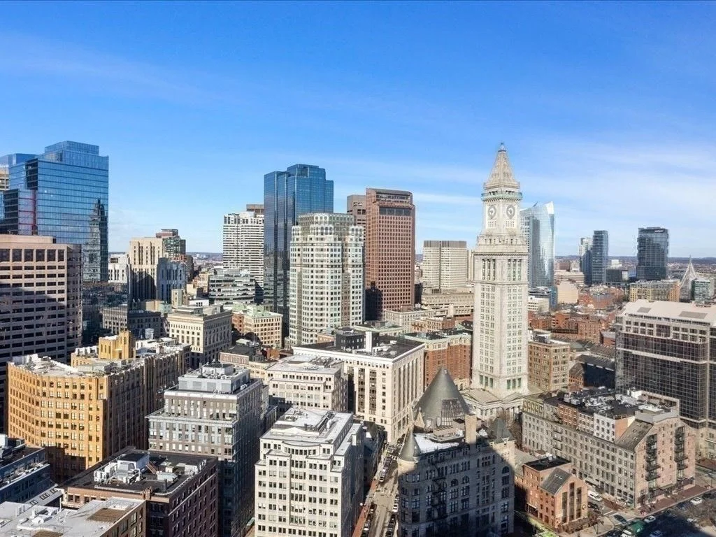 65 E India Row, Waterfront