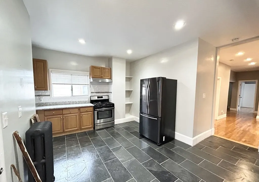 14 Batchelder St, Boston