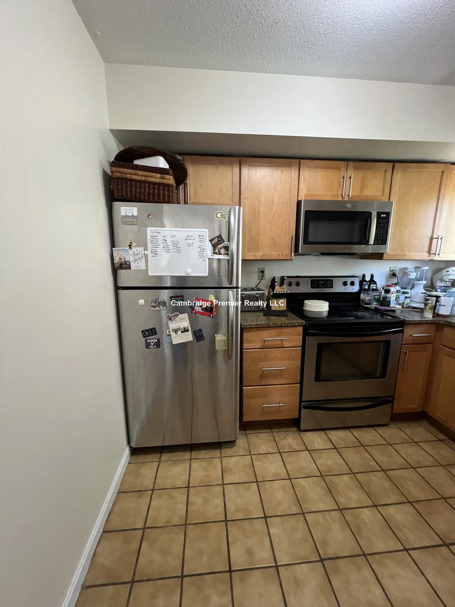 345 Franklin St, Riverside