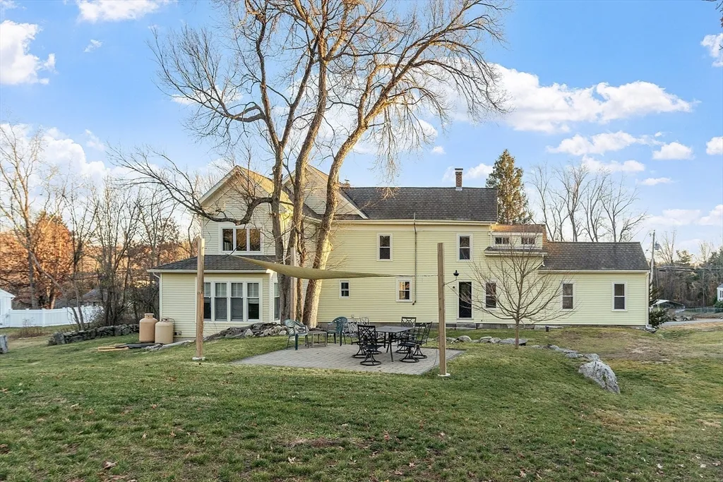 20 Old Lowell Rd, Westford