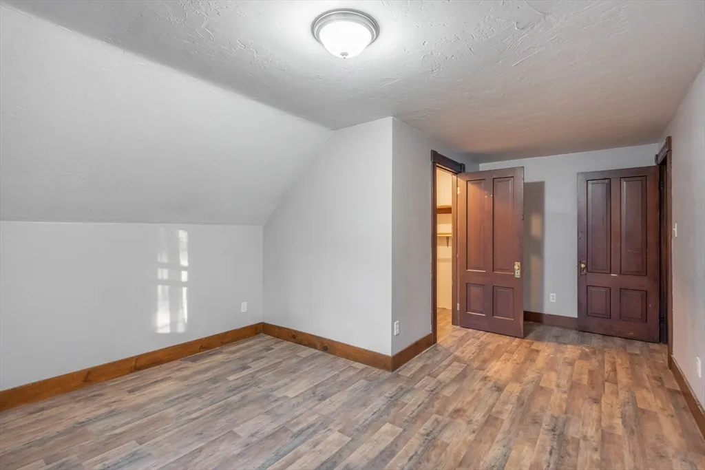 85 East Main St, West Brookfield