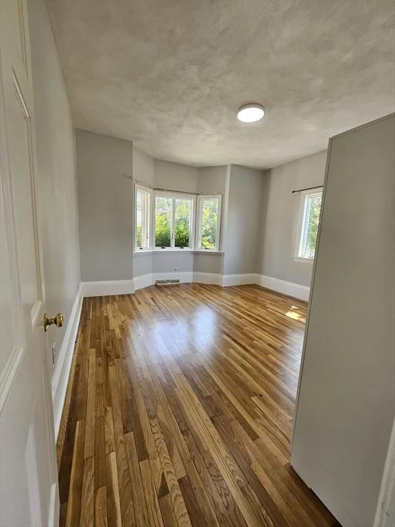 25 Hatch St, Everett