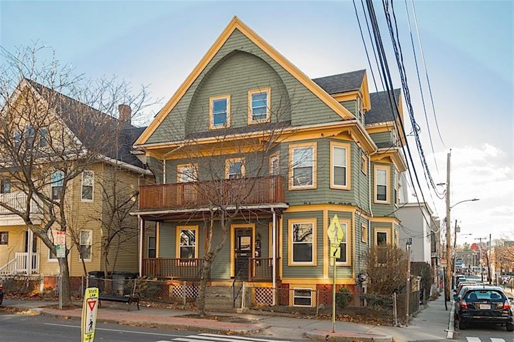 98 Elm St, Somerville