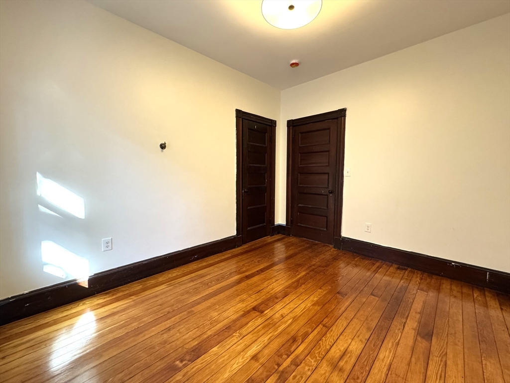 11 East Milton Rd, Brookline