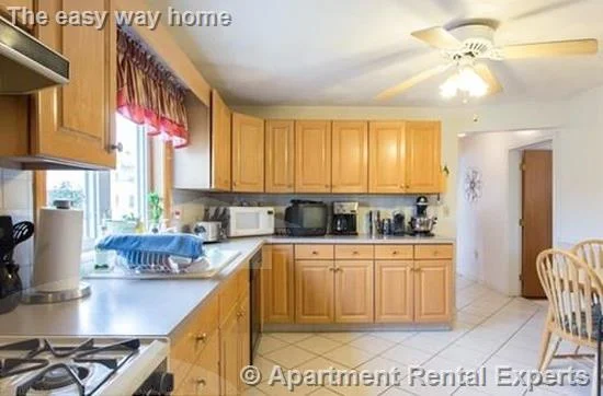 89 Princeton St, Tufts